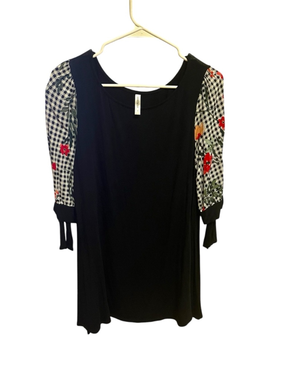 EUC Emerald Women's Black White Plaid Floral 3/4 Knotted Sleeves Tunic, Size M